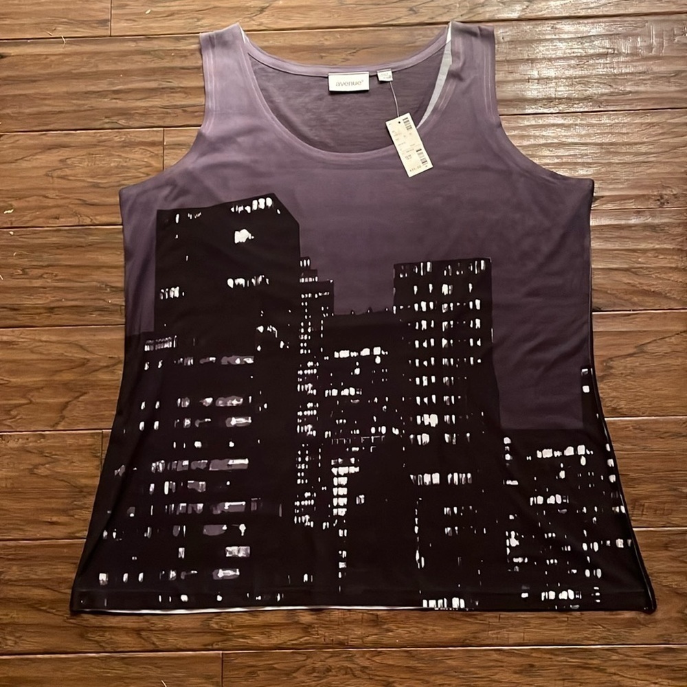 Avenue Skyline Sleeveless Shirt Size 18/20